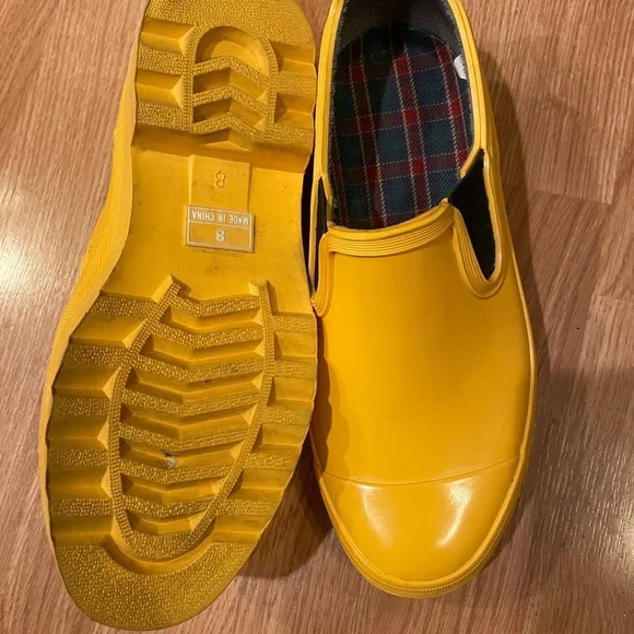Eddie Bauer Yellow Slip-On Women’s Shoes Size 8 - Picture 4 of 5